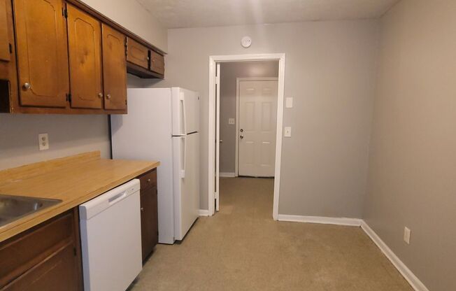 2 beds, 1 bath, $850