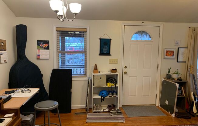 1 bed, 1 bath, $925