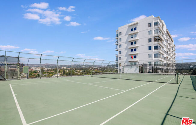 2 beds, 2 baths, 1,088 sqft, $6,200, Unit 1809