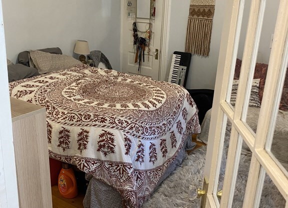 Studio, 1 bath, 319 sqft, $2,400, Unit 47