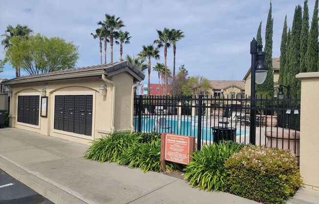 Adorable 3 bedroom 2.5 Bath Condo