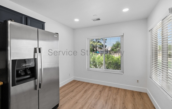 4114 E UNION HILLS Drive