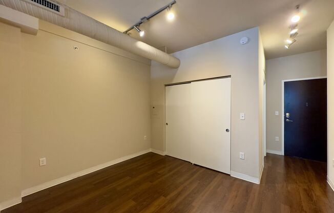 1 bed, 1 bath, 499 sqft, $1,450, Unit HA-409