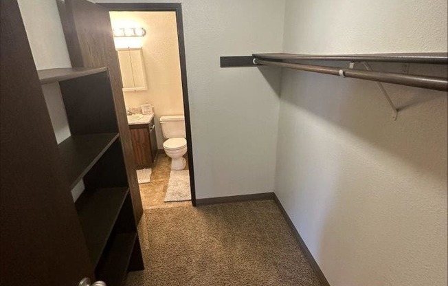 Clearwater Square Apartments in Kennewick, Washington Walk-In Closet