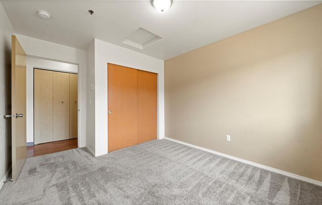 2 beds, 1 bath, 910 sqft, $1,430, Unit K204