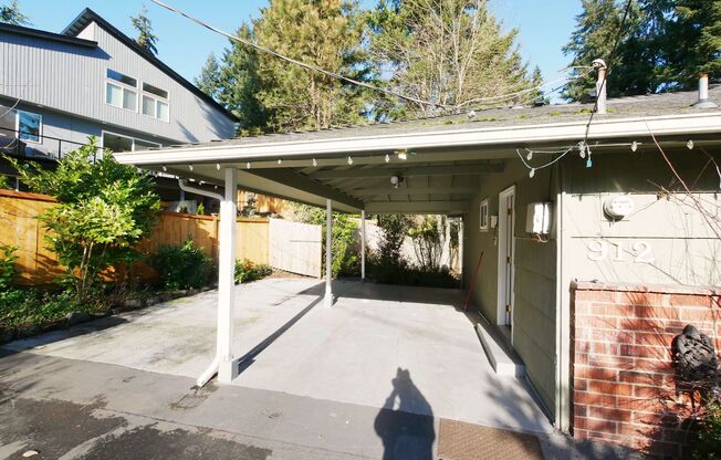 Spacious Single Family House Available for Rent in Shoreline