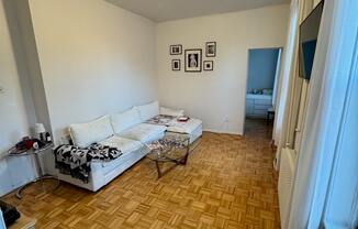 2 beds, 1 bath, $3,400, Unit 2