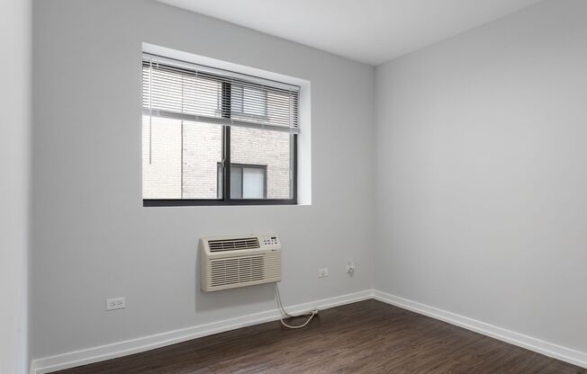 1 bed, 1 bath, 307 sqft, $1,995, Unit 523