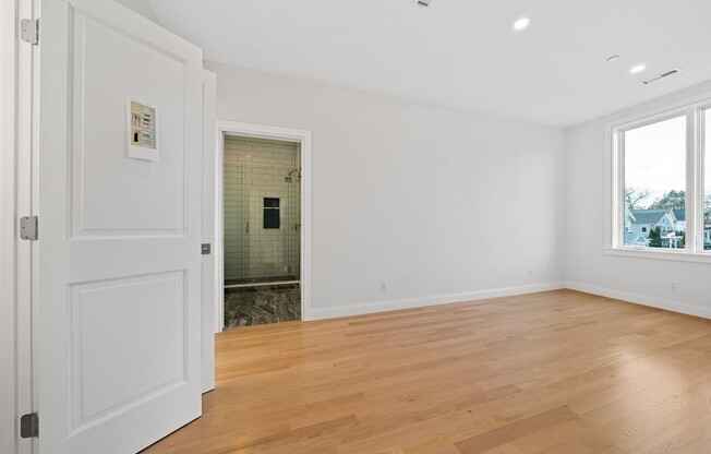 4383 WASHINGTON