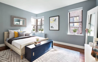 245 W 25 ST