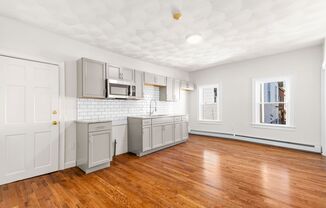 2 beds, 1 bath, $1,750, Unit 416 Admiral Floor 2