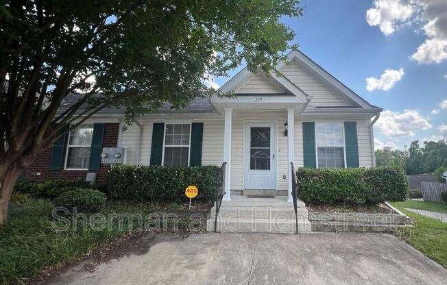 219 SASSAFRASS LN