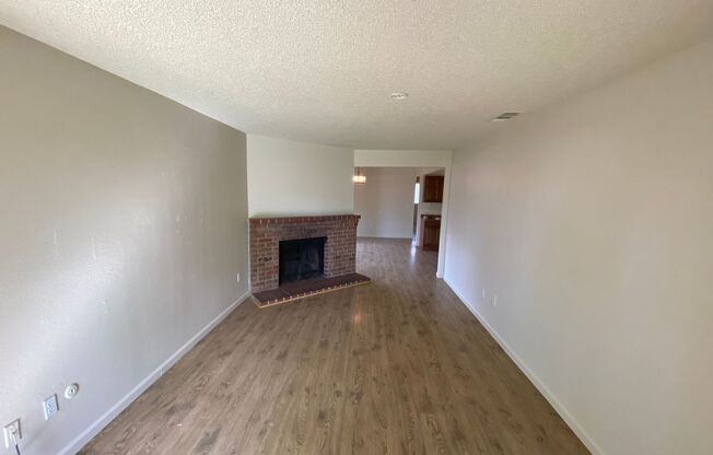 2 beds, 1 bath, 900 sqft, $1,795, Unit 5334