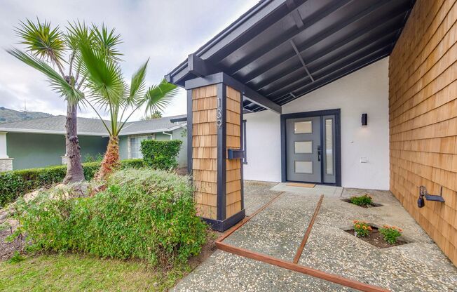 COMING SOON Gorgeous Updatef Designer Showcase Property -  One Story Home Available for Lease. Pet Friendly.