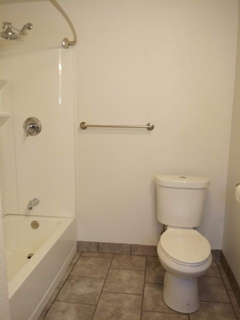 2 beds, 1 bath, $1,675