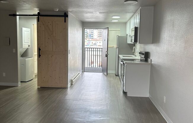 Highline Villas - Renovated 1-Bedroom Apartment | Steps from Downtown Burien