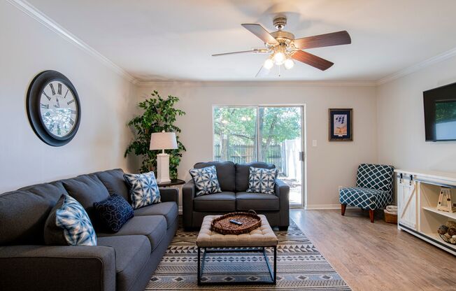 Conveniently Located Furnished Townhome in Central Pensacola