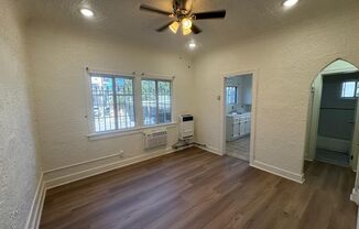 542 N. Alexandria