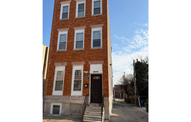 2001 BOONE ST
