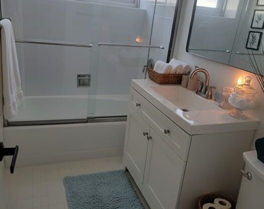 3 beds, 2.5 baths, 2,082 sqft, $7,500, Unit 12A