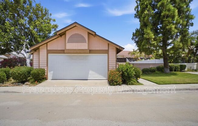 631 HAMPSHIRE LN