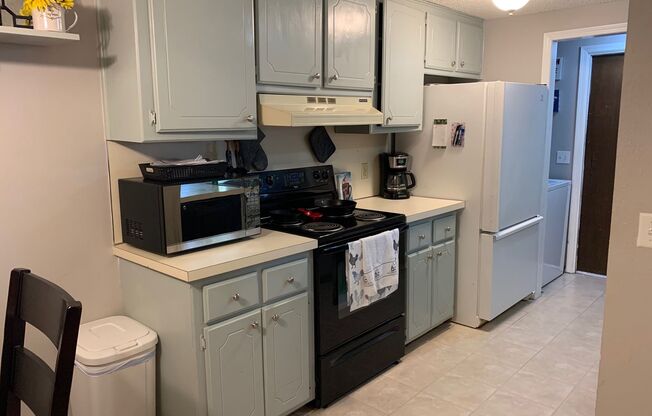 2 beds, 2 baths, $1,050