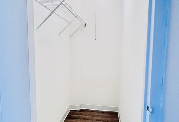 Studio, 1 bath, 320 sqft, $800, Unit # 318