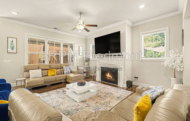 4 beds, 3.5 baths, 2,941 sqft, $4,200
