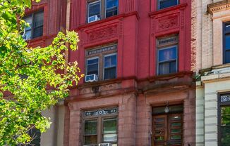 154 HANCOCK ST