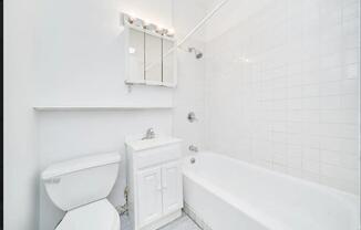 331 W 43 ST