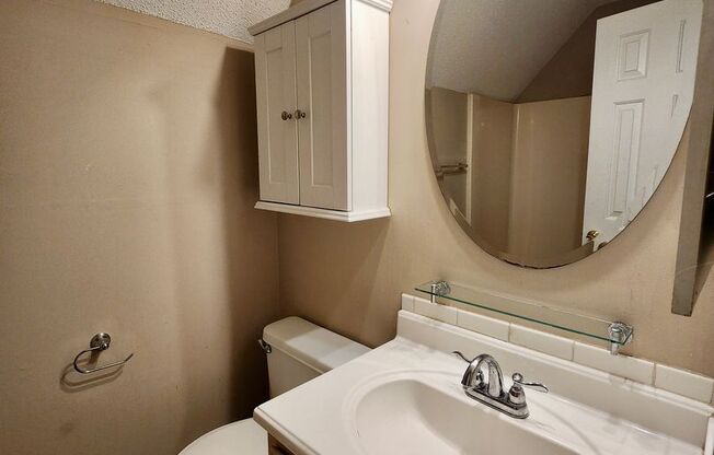 4 beds, 2.5 baths, $3,300