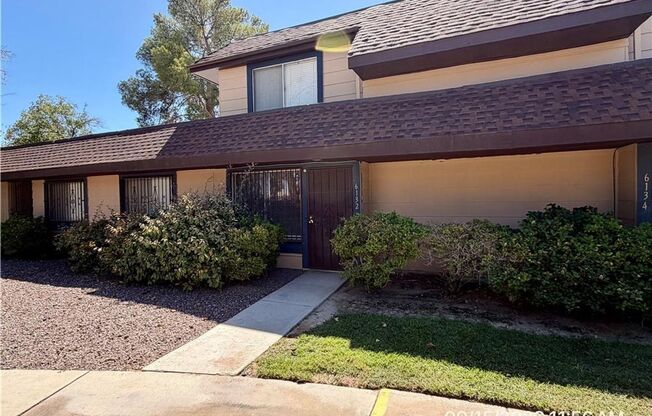 2-Bedroom Gated Townhome with Granite Kitchen & Covered Patio