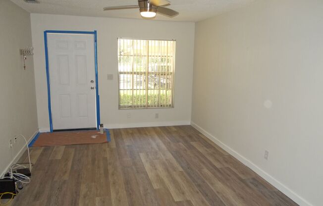 2/2 condo in Dunedin - 55+ community