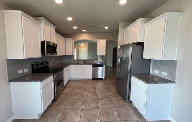 3 beds, 2 baths, $2,075