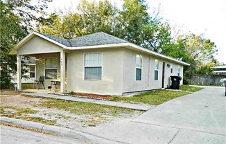 IMMEDIATE MOVE IN!!!!3 bed / 1 Bath Home For Rent