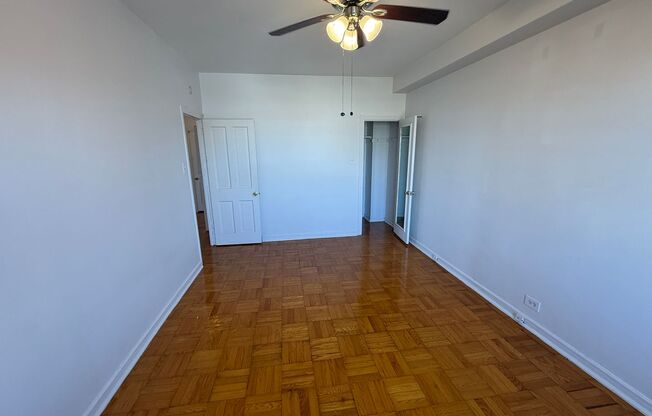 3 beds, 1 bath, 1,125 sqft, $1,895, Unit 602