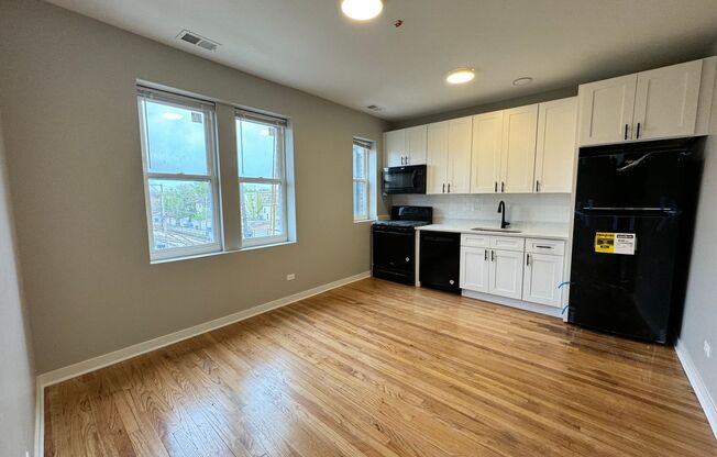 1 bed, 1 bath, $1,550, Unit 208