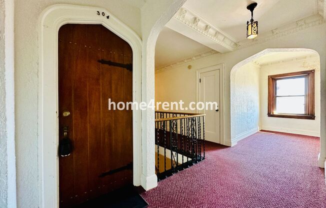 Luxury Condo Living Near the Country Club Plaza!