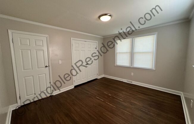 3 beds, 1 bath, $1,350