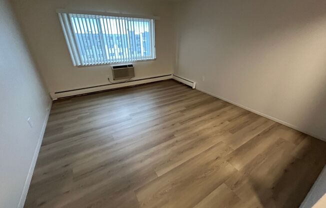 1 bed, 1 bath, $995, Unit 345
