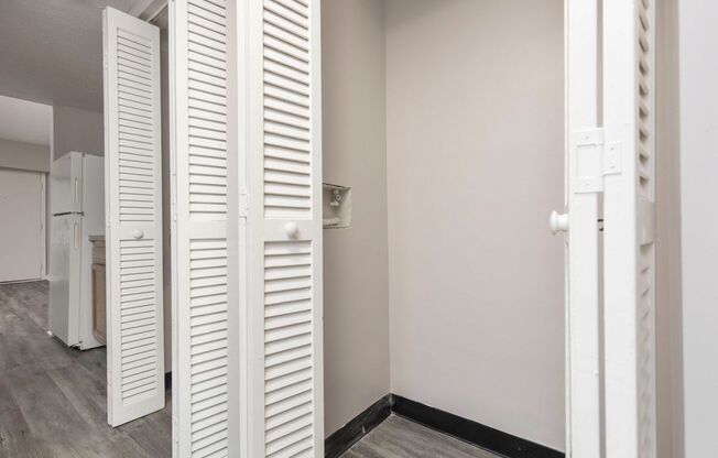 2 beds, 2 baths, $895, Unit 222