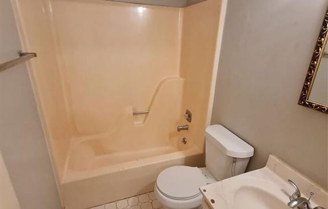 Charming 3-Bed, 2-Bath Townhouse in the Heart of Montgomery