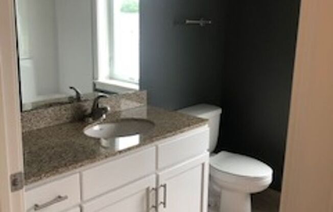 2 beds, 1 bath, 1,054 sqft, $2,900, Unit 60-302