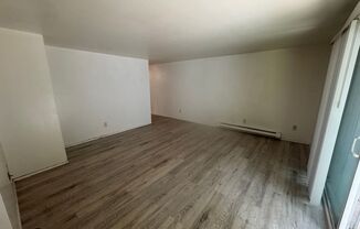 Country Squire Apartments 10833