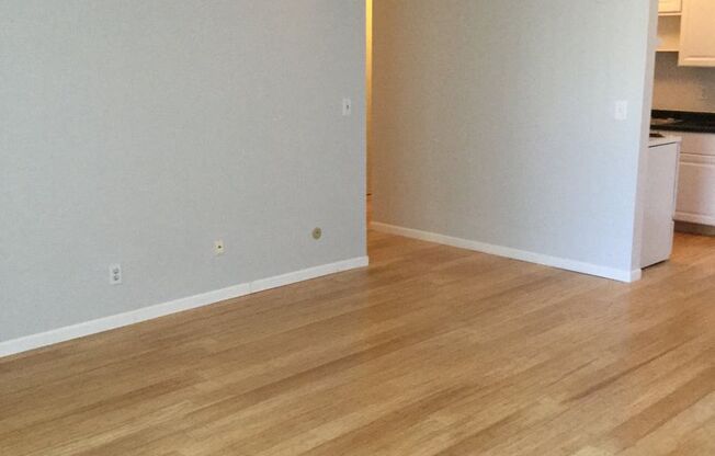 2 beds, 1.5 baths, 1,100 sqft, $1,375, Unit 806-235