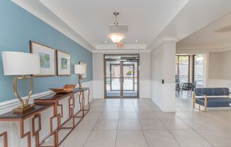 2 beds, 2 baths, $2,100, Unit 17E