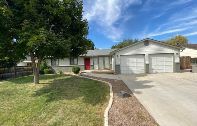 10296 W MACAW CT