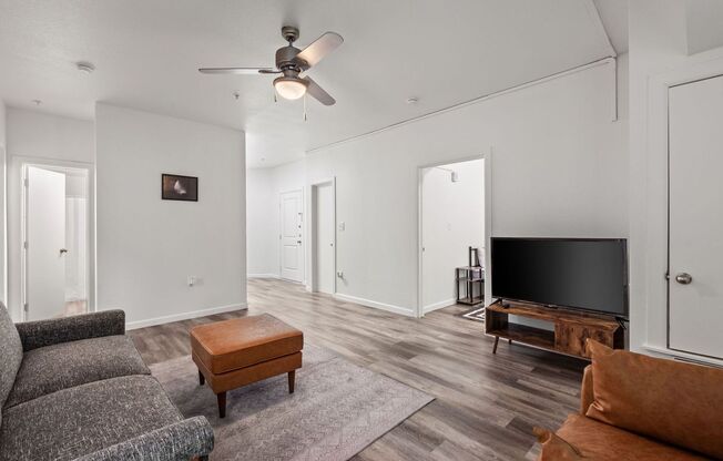 3 beds, 2 baths, 1,450 sqft, $1,400, Unit #206