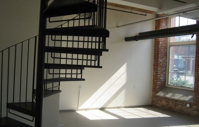 Studio, 1 bath, 1,287 sqft, $2,274, Unit 132
