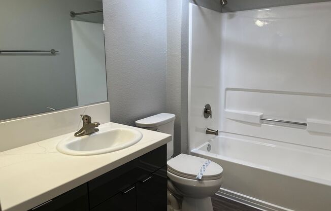 2 beds, 2 baths, 986 sqft, $2,845, Unit 537